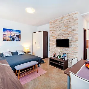 Apartment F&r, Rovinj